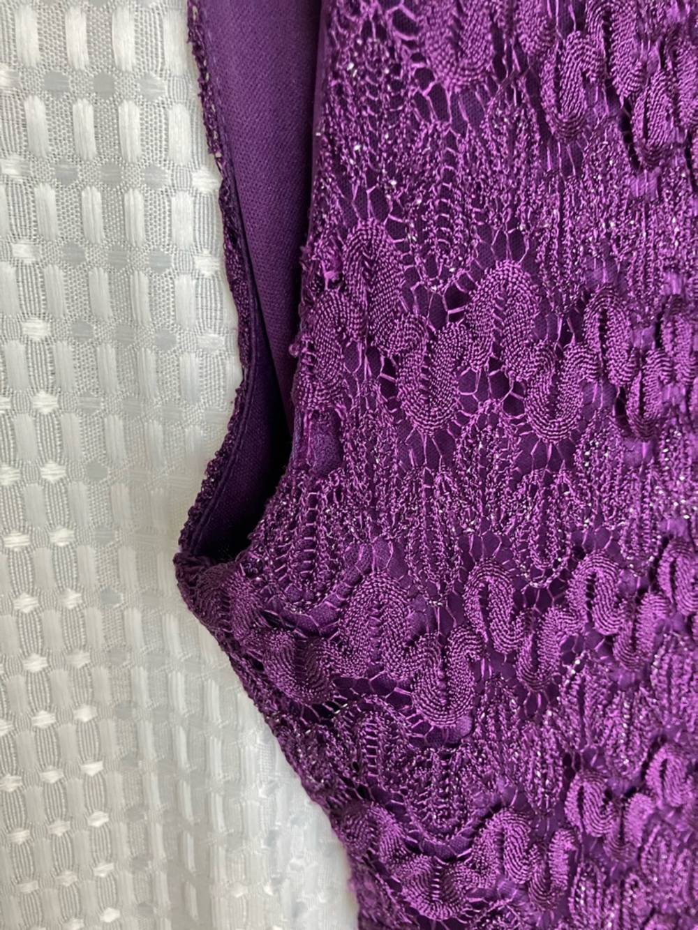 Purple Lace Elegant Cocktail Dress Petite Sz 8 V Neck Sleeveless Wedding Guest - Picture 12 of 12
